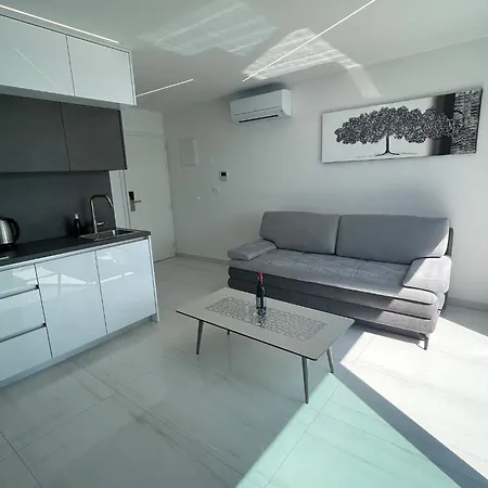 San Sebastian I * Baška